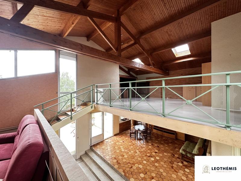 Maison - 188 m² - 5 pièces