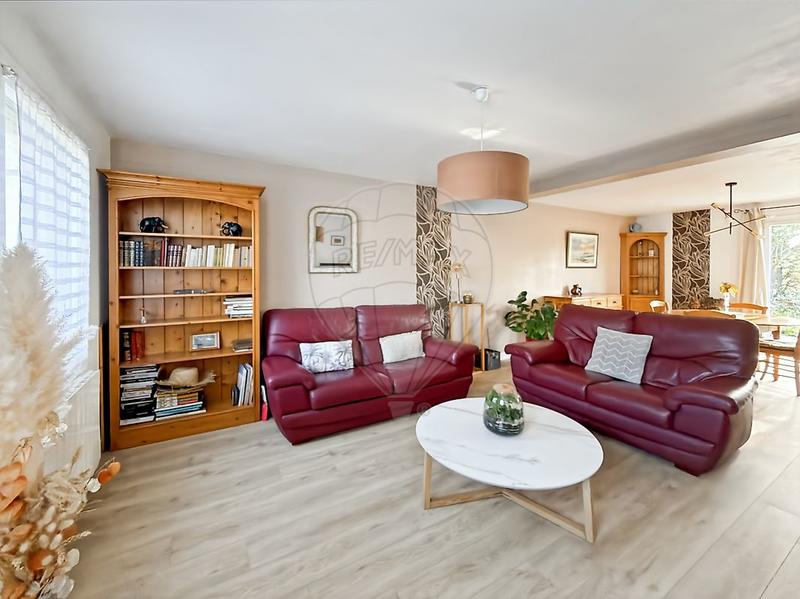 Maison - 97 m² - 5 pièces