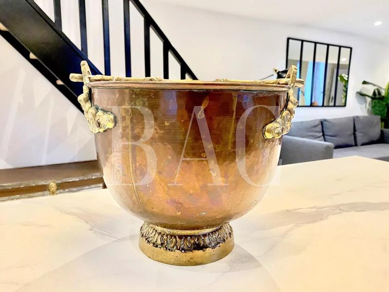 Appartement - 130 m² - 4 pièces