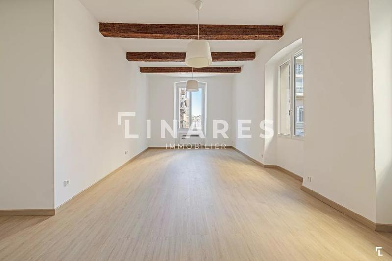Appartement - 83 m² - 3 pièces