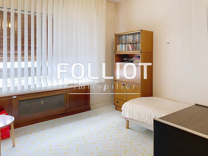 Appartement - 211 m² - 7 pièces