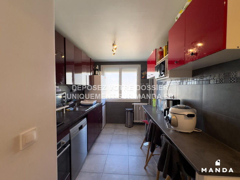 Chambre - 12 m² - 5 pièces