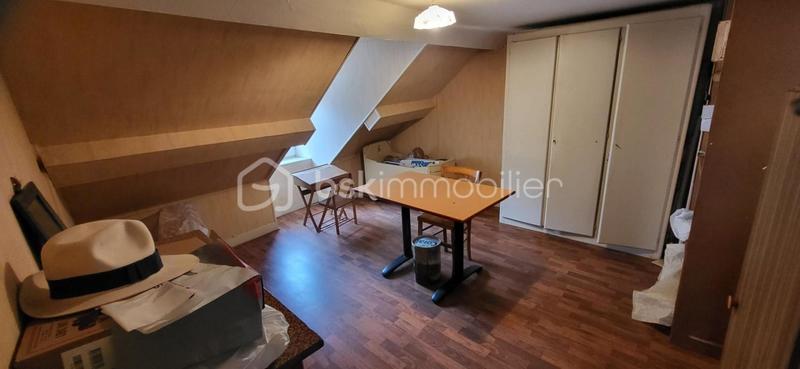 Maison de village - 200 m² - 9 pièces