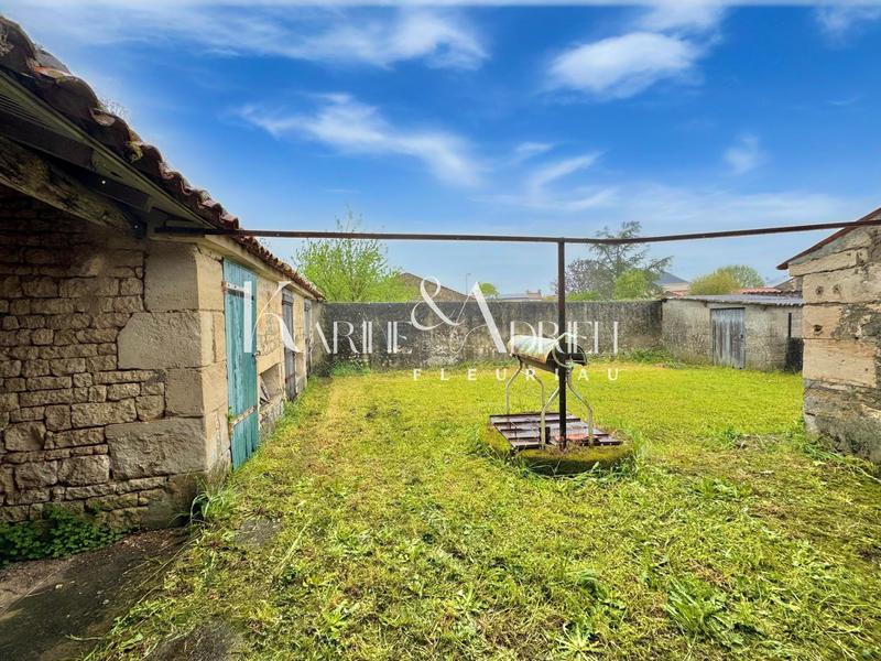 Maison - 284 m² - 4 pièces