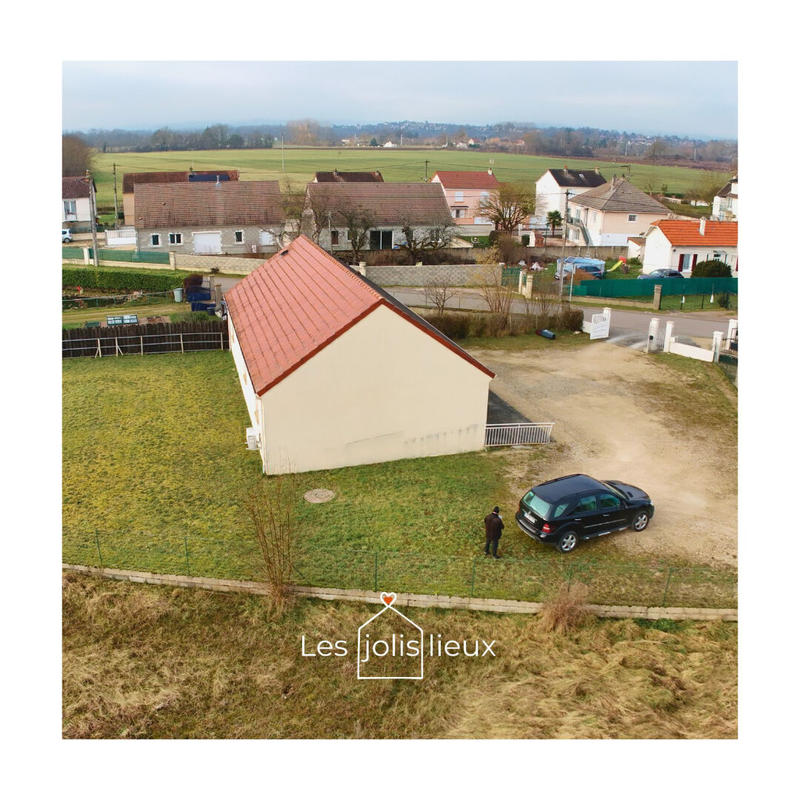 Local d'activité / Entrepôt - 121 m² - 4 pièces