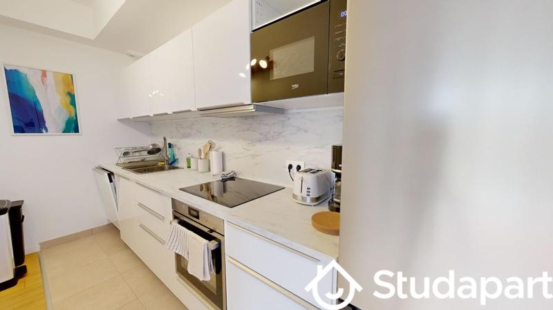 Chambre - 9 m² - 1 pièce