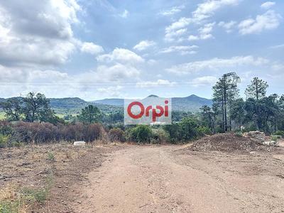 Terrain constructible - 8 629 m²