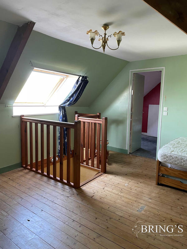 Maison - 131 m² - 7 pièces