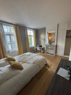 Chambre - 29 m² - 8 pièces