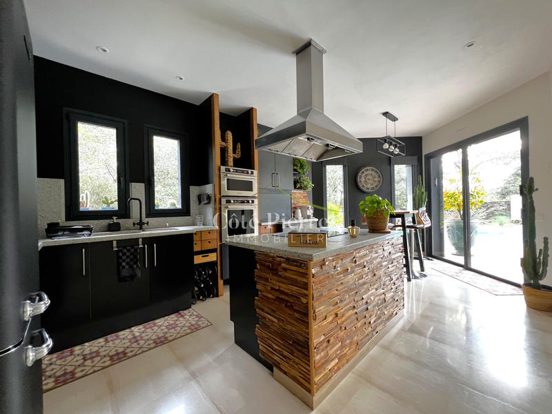 Villa - 170 m² - 5 pièces