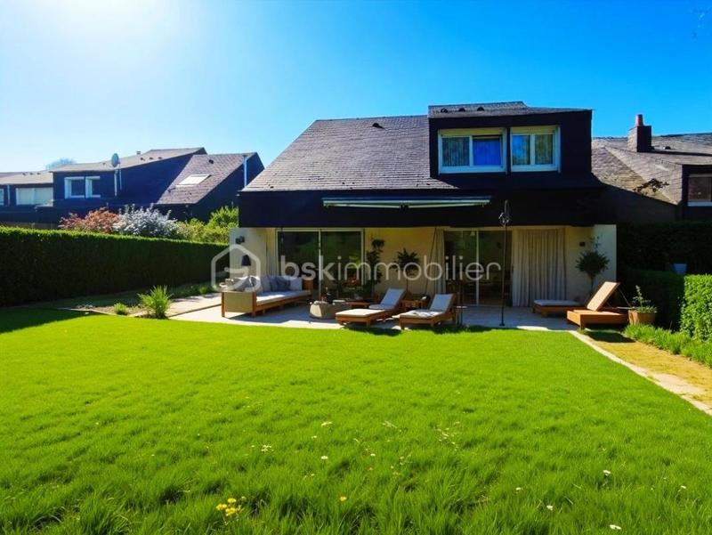 Maison - 98 m² - 5 pièces