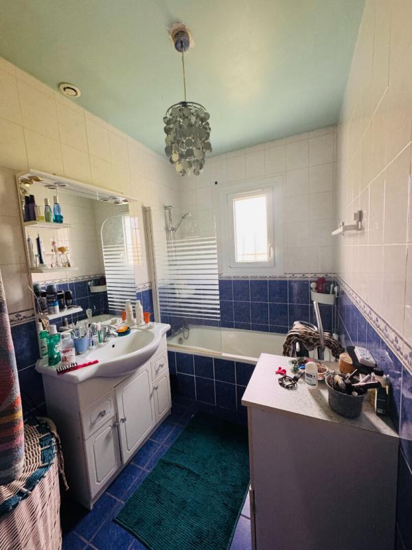 Maison - 82 m² - 5 pièces