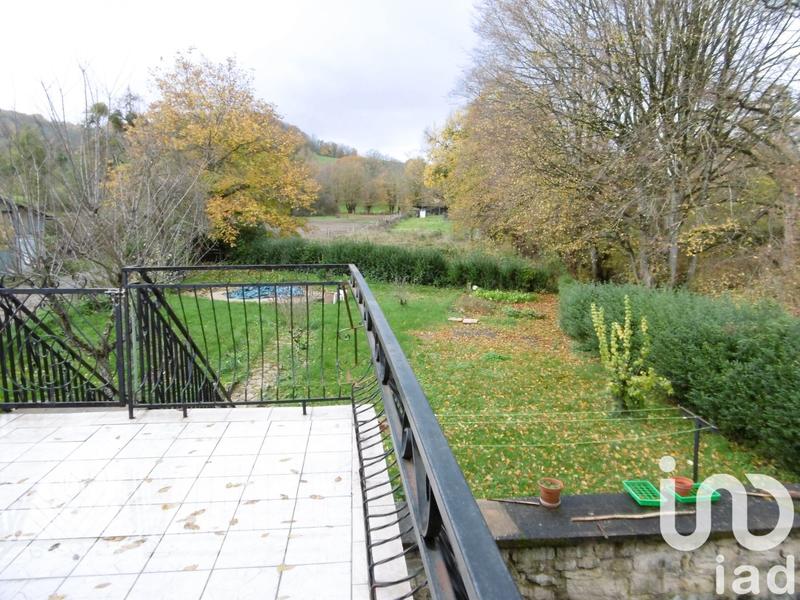 Maison - 233 m² - 12 pièces