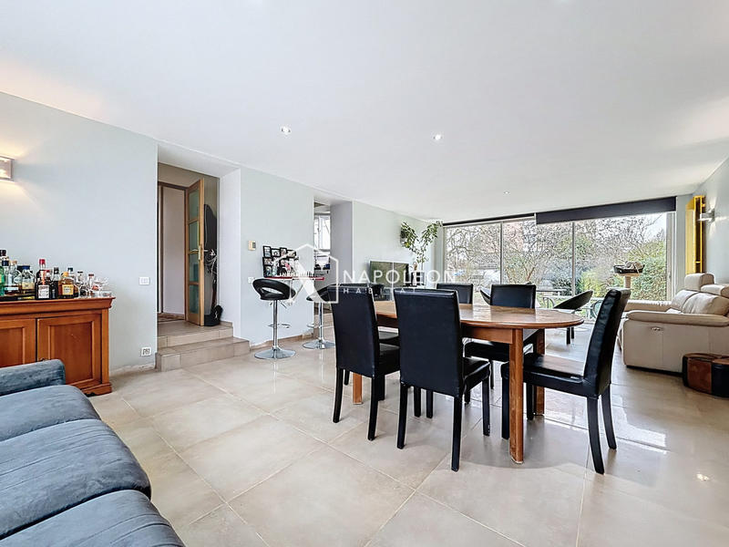 Maison - 147 m² - 6 pièces