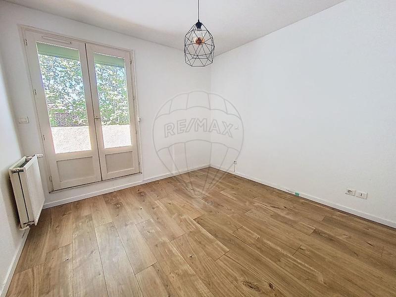 Immeuble - 234 m² - 9 pièces