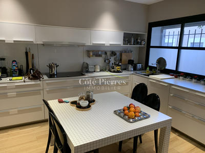 Maison - 200 m² - 4 pièces