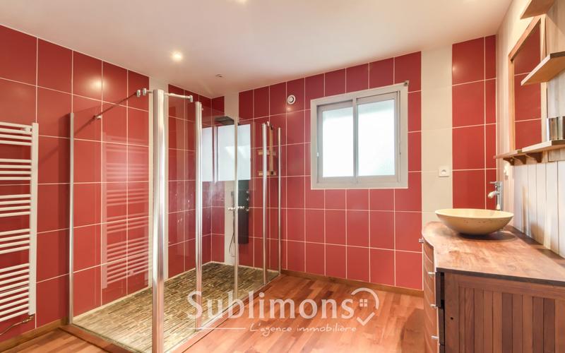 Maison - 163 m² - 6 pièces