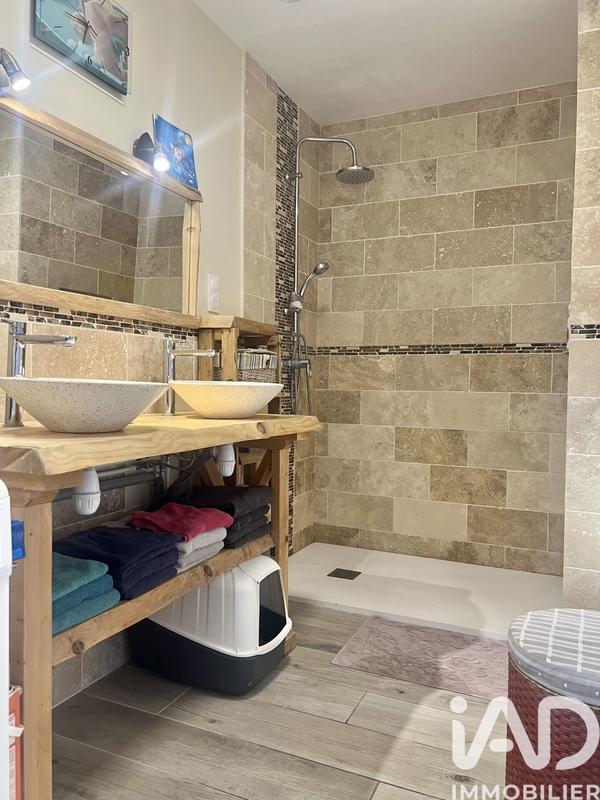 Maison - 180 m² - 5 pièces