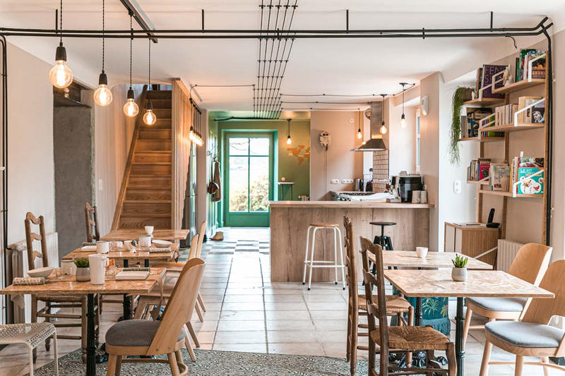 Maison - 426 m² - 13 pièces