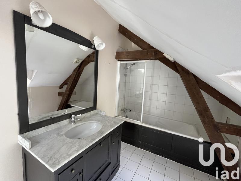 Maison - 220 m² - 7 pièces