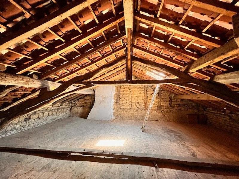 Maison - 210 m² - 9 pièces