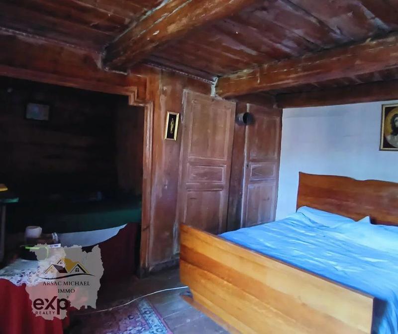 Maison - 556 m² - 15 pièces