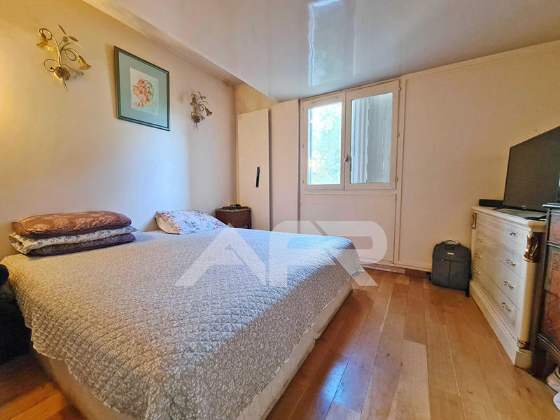 Appartement - 116 m² - 5 pièces