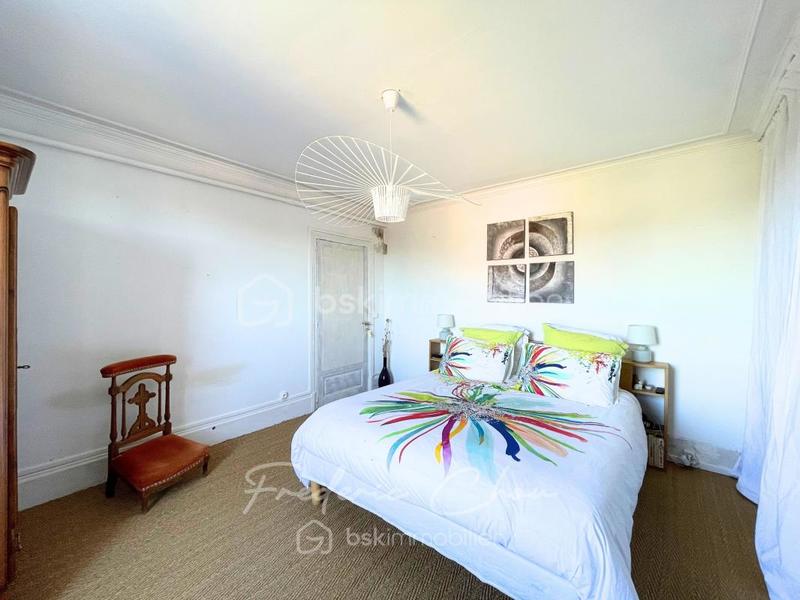 Maison de village - 218 m² - 7 pièces