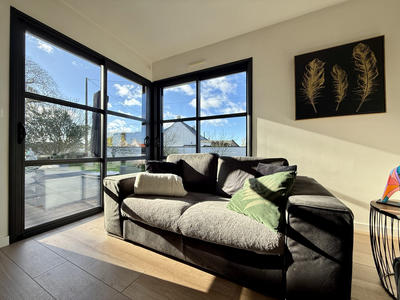 Maison - 166 m² - 6 pièces