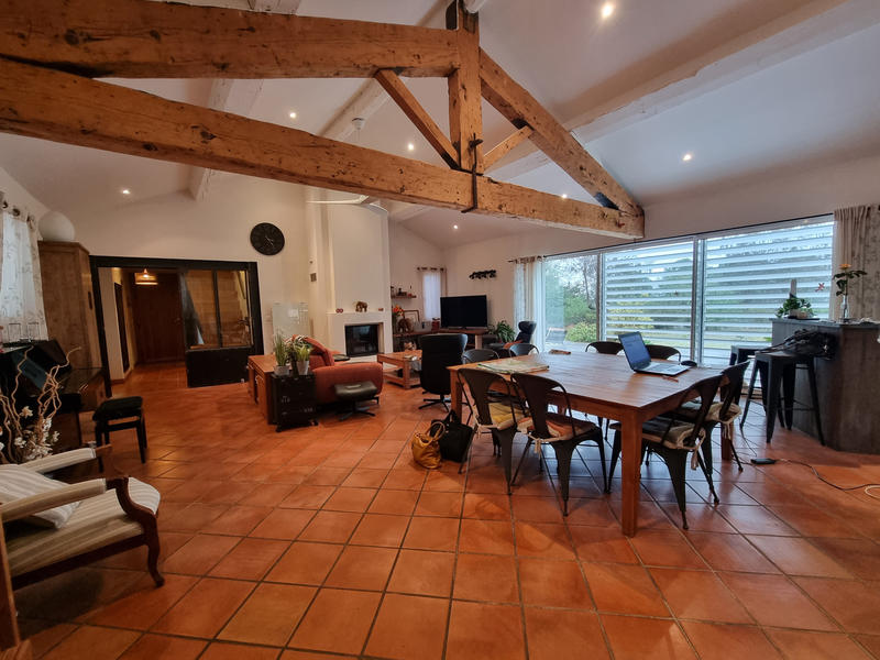 Maison - 147 m² - 4 pièces