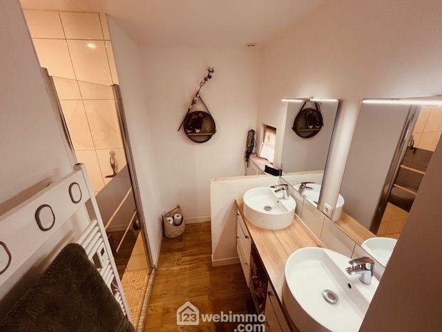 Maison - 224 m² - 6 pièces