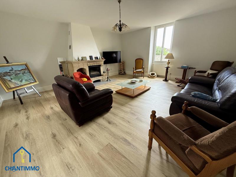 Maison ancienne - 295 m² - 8 pièces