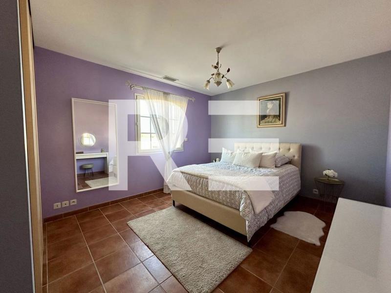 Villa - 176 m² - 7 pièces