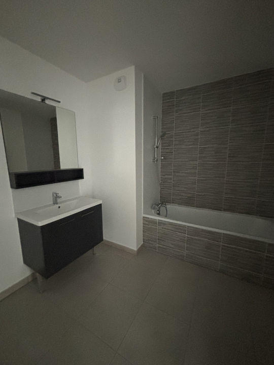 Appartement - 95 m² - 4 pièces