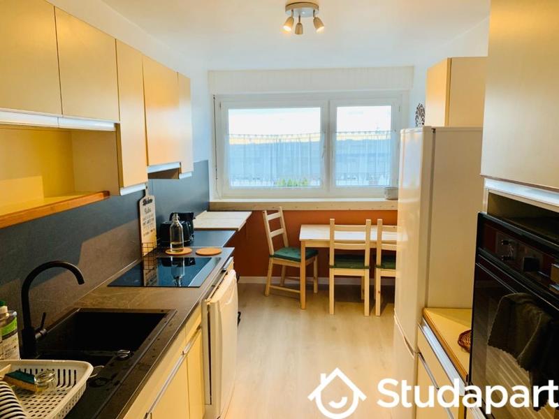 Chambre - 10 m² - 1 pièce