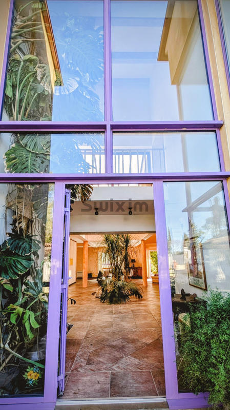 Propriété - 295 m² - 8 pièces