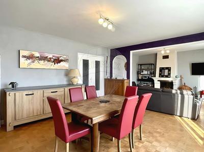 Maison - 142 m² - 5 pièces