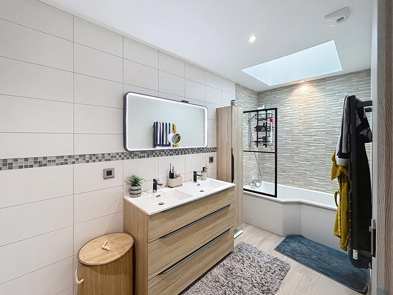 Immeuble - 245 m² - 5 pièces