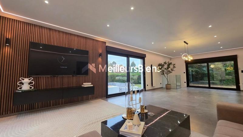 Villa - 170 m² - 6 pièces