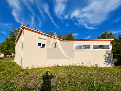 Maison - 104 m² - 5 pièces