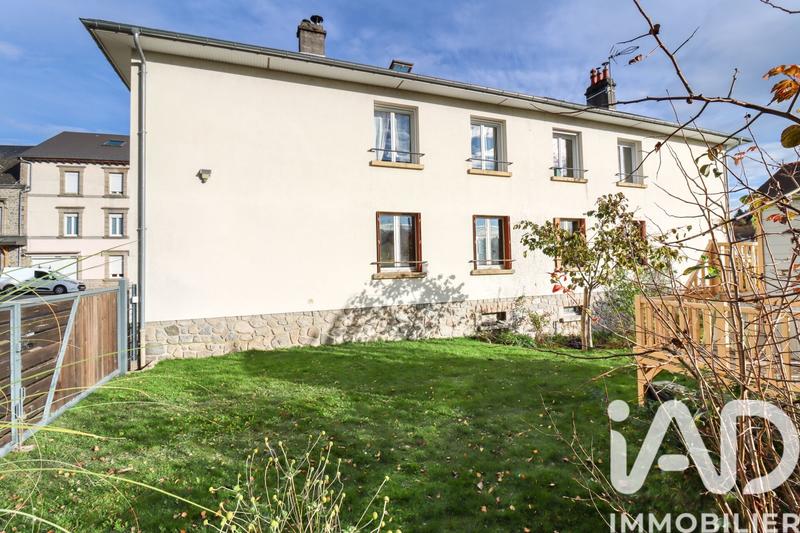 Maison - 273 m² - 11 pièces