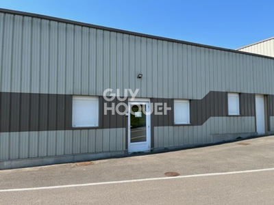 Local commercial - 120 m² - 8 pièces