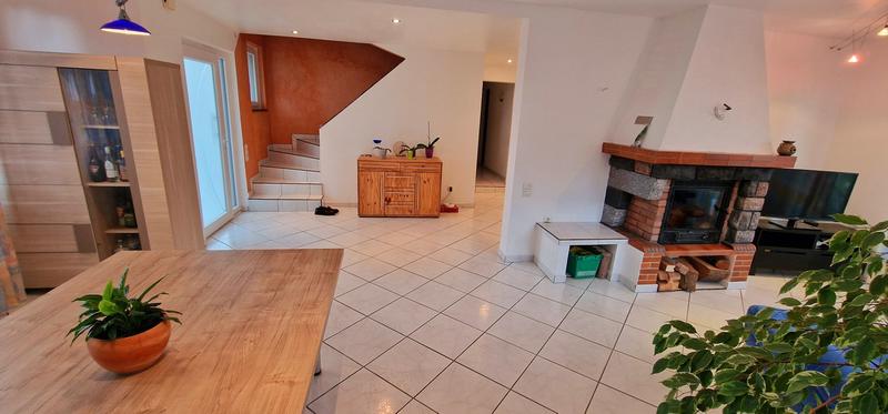 Maison traditionnelle - 209 m² - 8 pièces