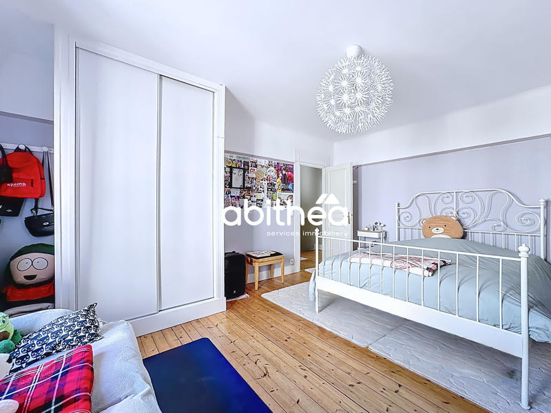 Maison - 318 m² - 8 pièces