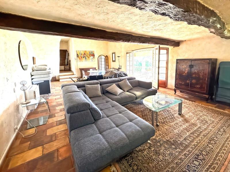 Villa - 180 m² - 5 pièces