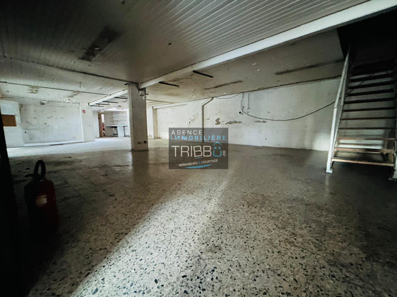 Local commercial - 178 m²