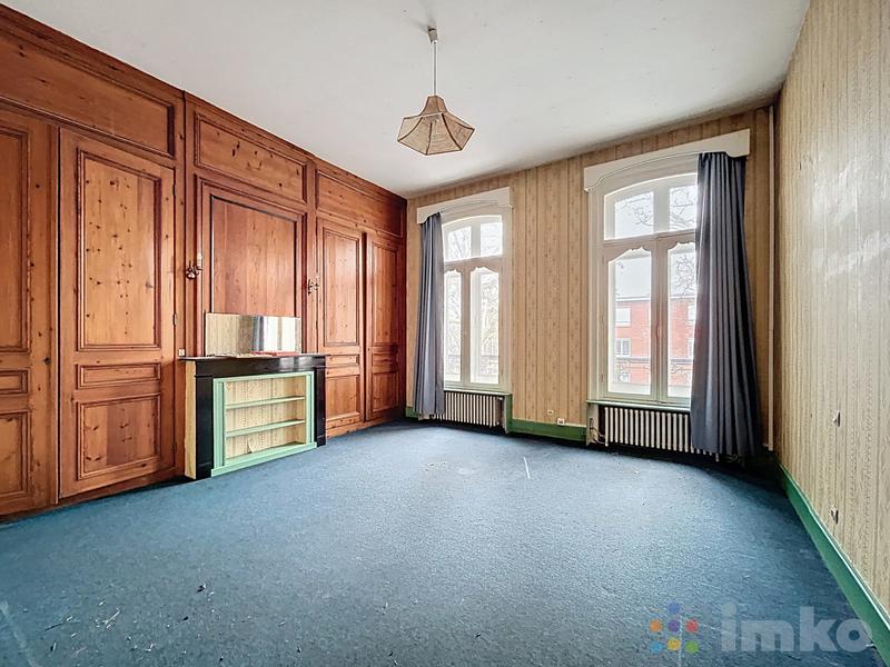 Maison ancienne - 573 m² - 16 pièces