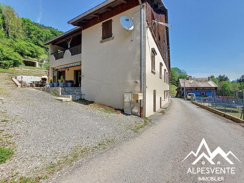 Appartement - 127 m² - 5 pièces