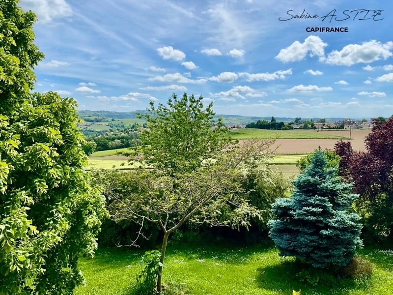 Maison - 185 m² - 6 pièces