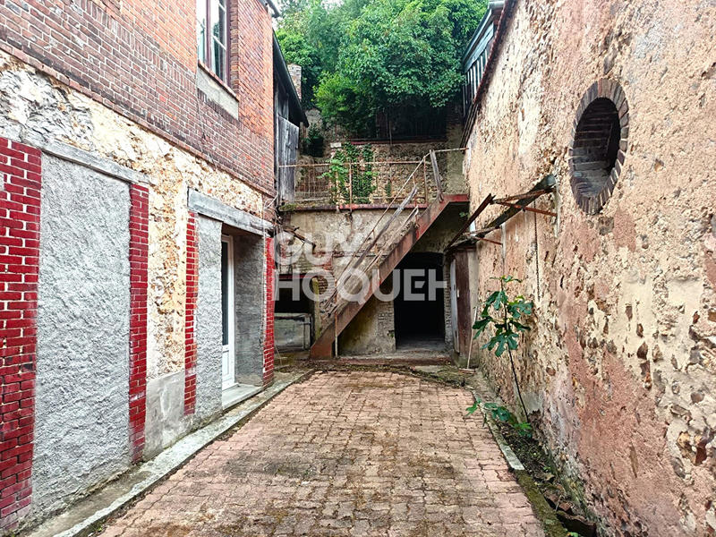 Maison - 170 m² - 8 pièces